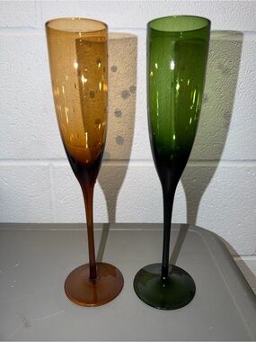 Amber and Green Glass Champagne Flutes - Elegant Stemware Pair